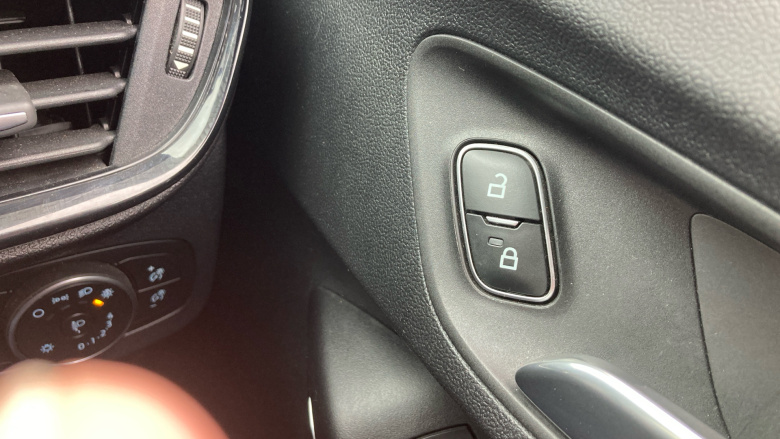 Ford Puma 1.0 EcoBoost Hybrid mHEV 155 ST-Line 5dr Petrol Hatchback